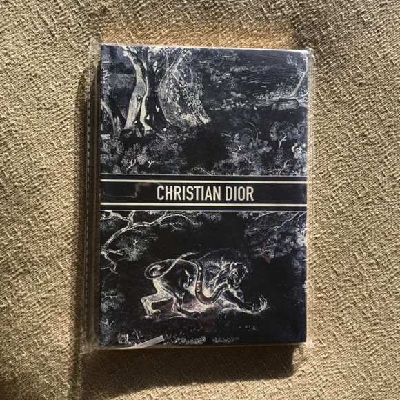 ✨NWT Dior Gold Trim Notebook - Picture 6 of 6